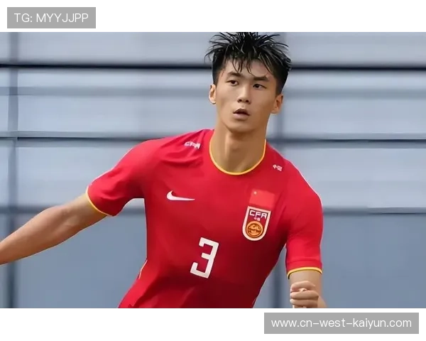 16岁右后卫大卫-博利参与巴黎一线队训练,有望进入轮换 16岁右后卫大卫-博利参与巴黎一线队训练,有望进入轮换