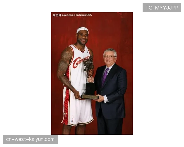 2025赛季奖项回顾：阿贾·威尔逊蝉联MVP，阿丽莎·托马斯获DPOY